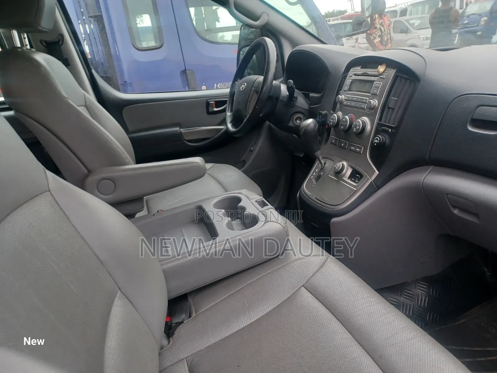 Hyundai Starex 2014 Yellow