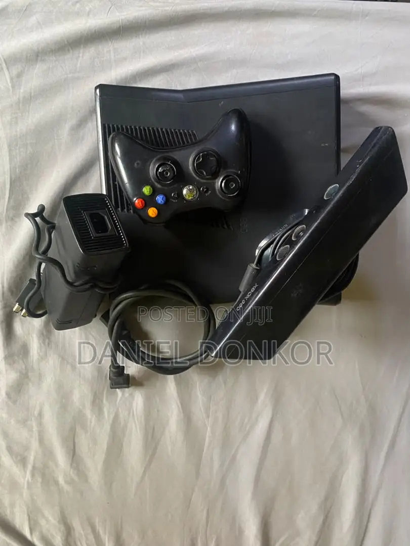 Xbox 360 Console Bundle