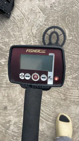 Fisher F11 Metal Detector