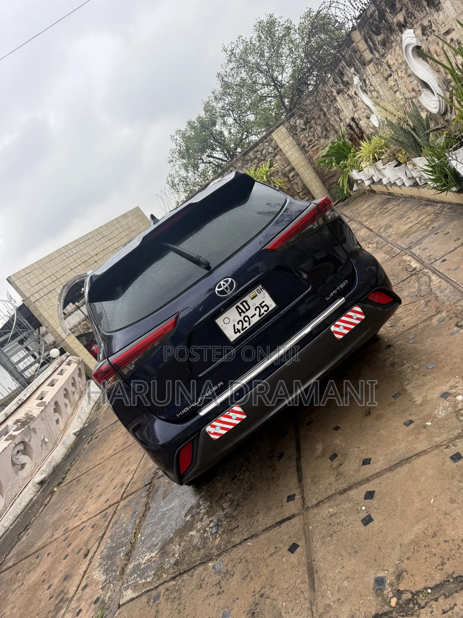 Toyota Highlander Limited 2021 Blue
