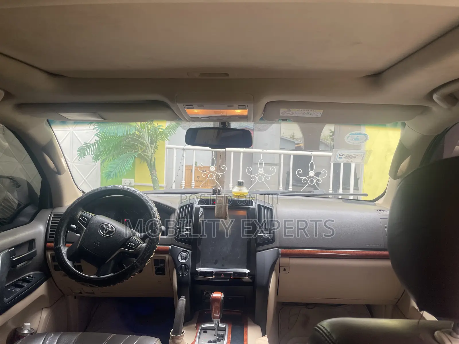 Toyota Land Cruiser 4.6 V8 GX-R 2013 Black