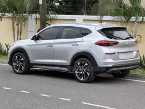 Hyundai Tucson SEL AWD 2019 Silver