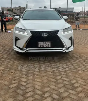 Lexus LS 2018 White