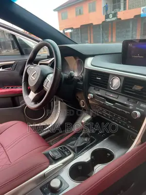 Lexus LS 2018 White