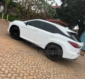 Lexus LS 2018 White