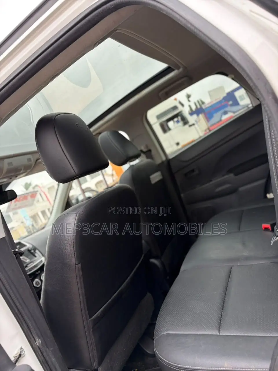 Mitsubishi Outlander 2016 White
