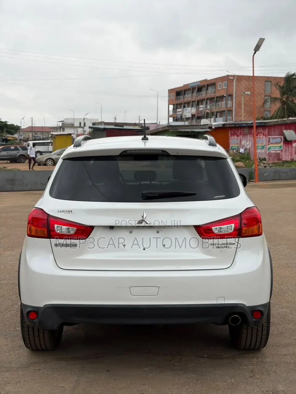 Mitsubishi Outlander 2016 White