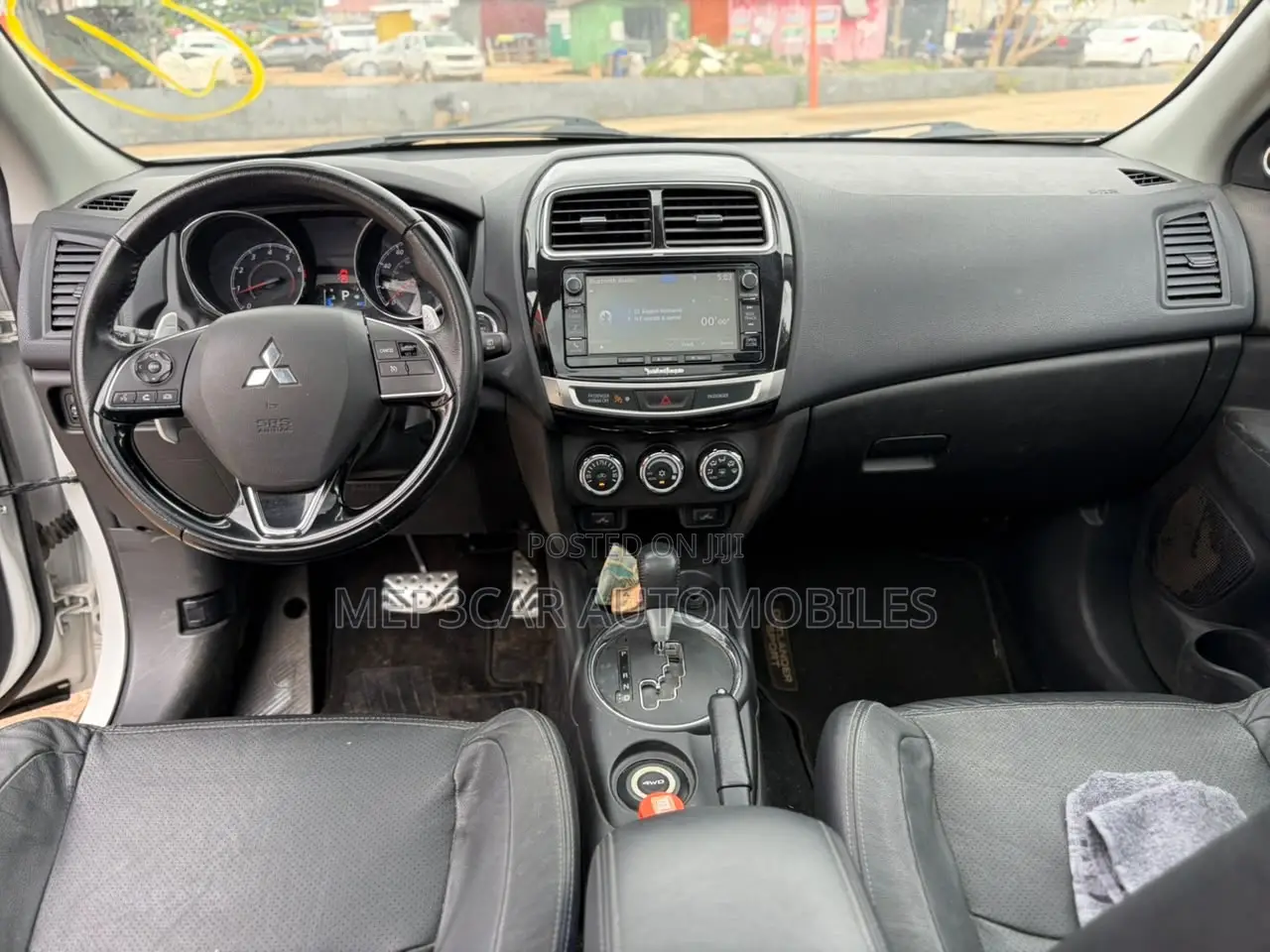Mitsubishi Outlander 2016 White