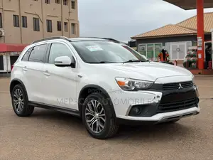 Mitsubishi Outlander 2016 White