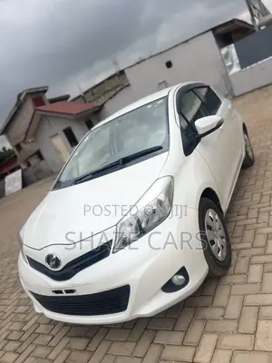 Toyota Vitz 2012 White