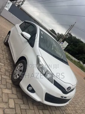Toyota Vitz 2012 White