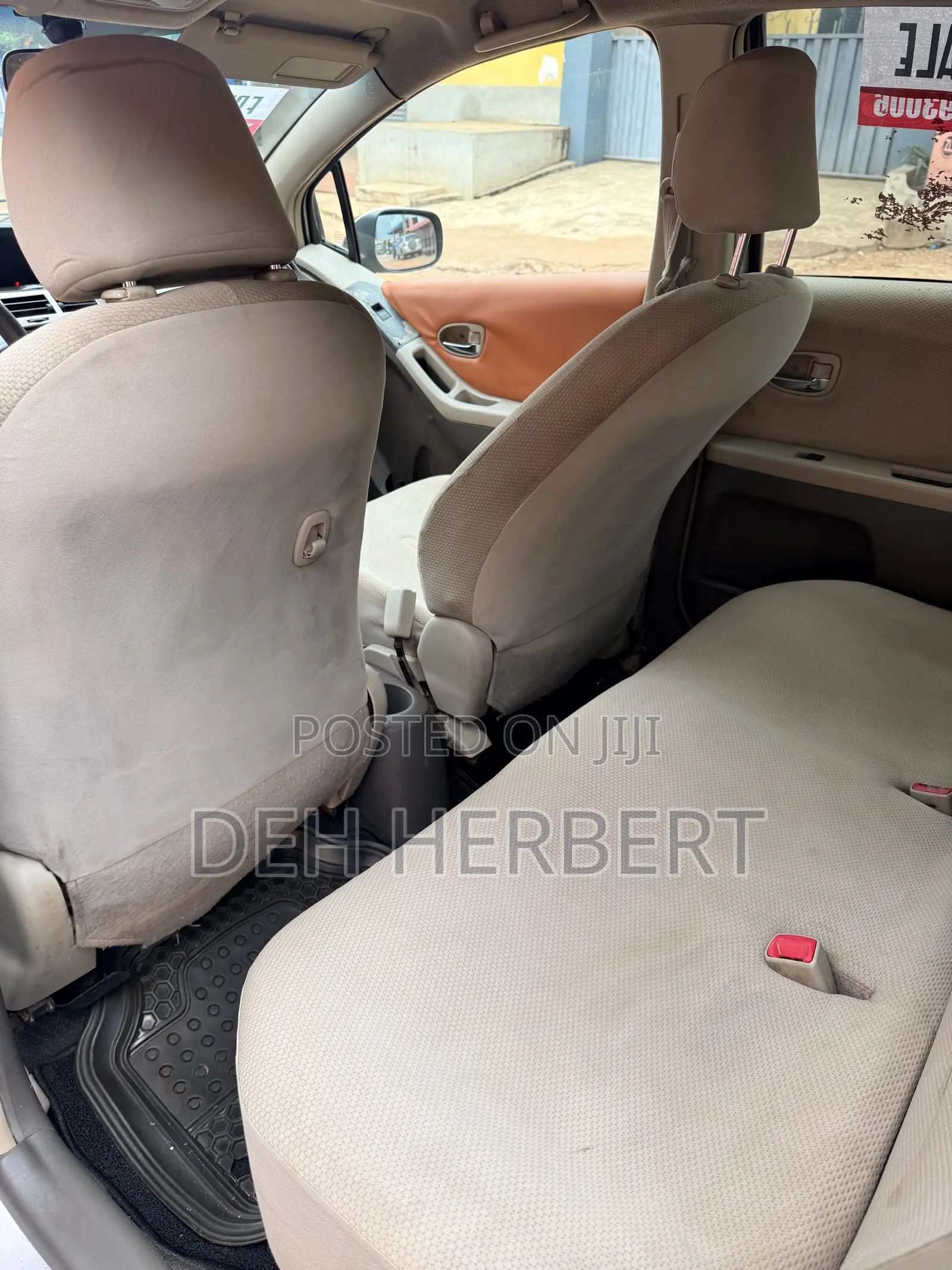 Toyota Vitz 2010 Gray