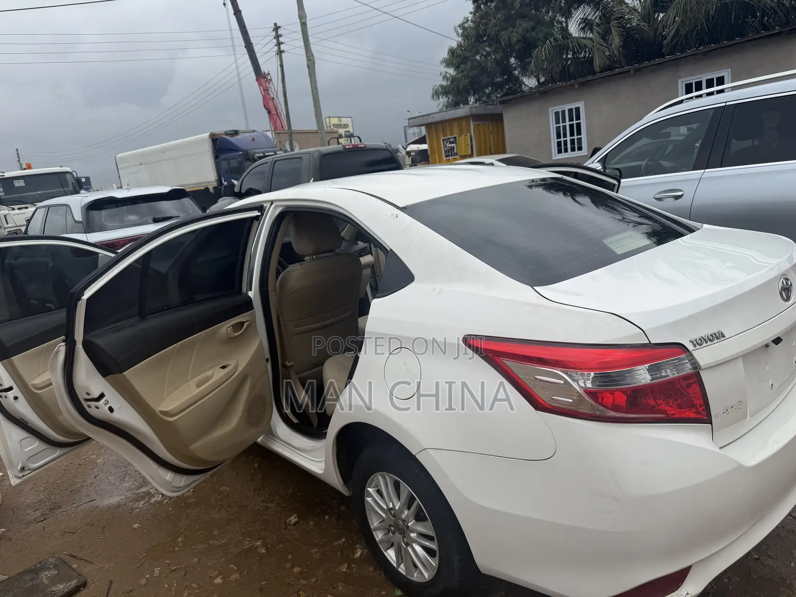 Toyota Yaris 2015 White