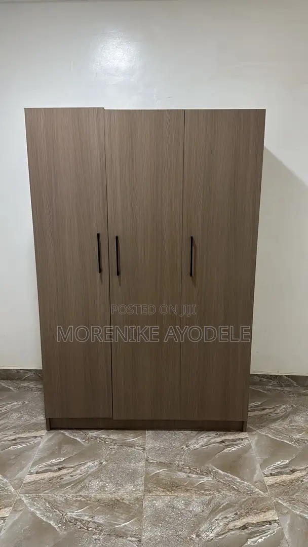 Como 3 Door Wardrobe (Light Brown)