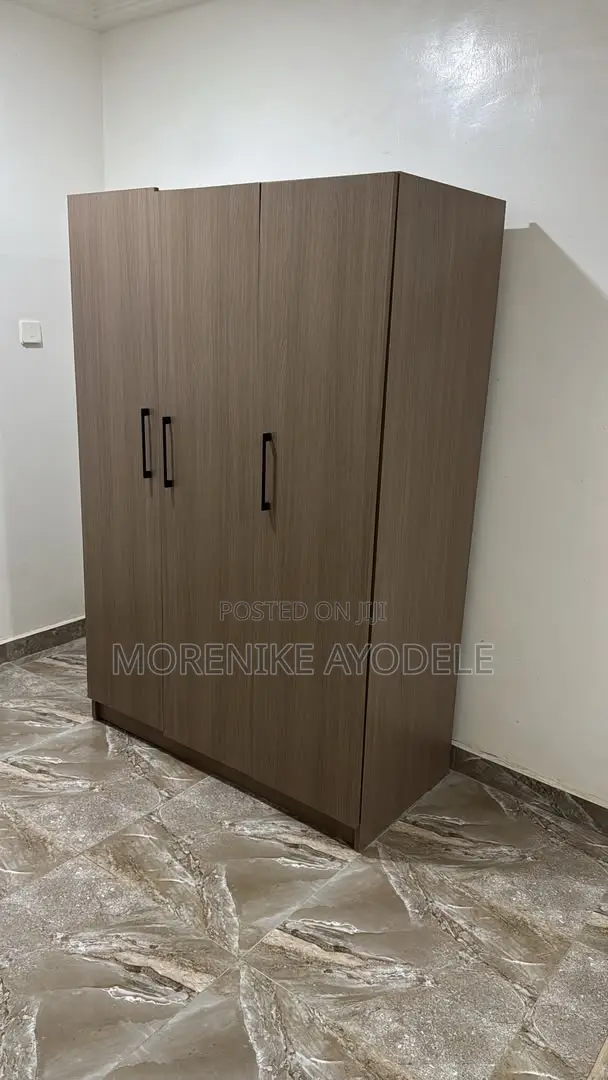 Como 3 Door Wardrobe (Light Brown)