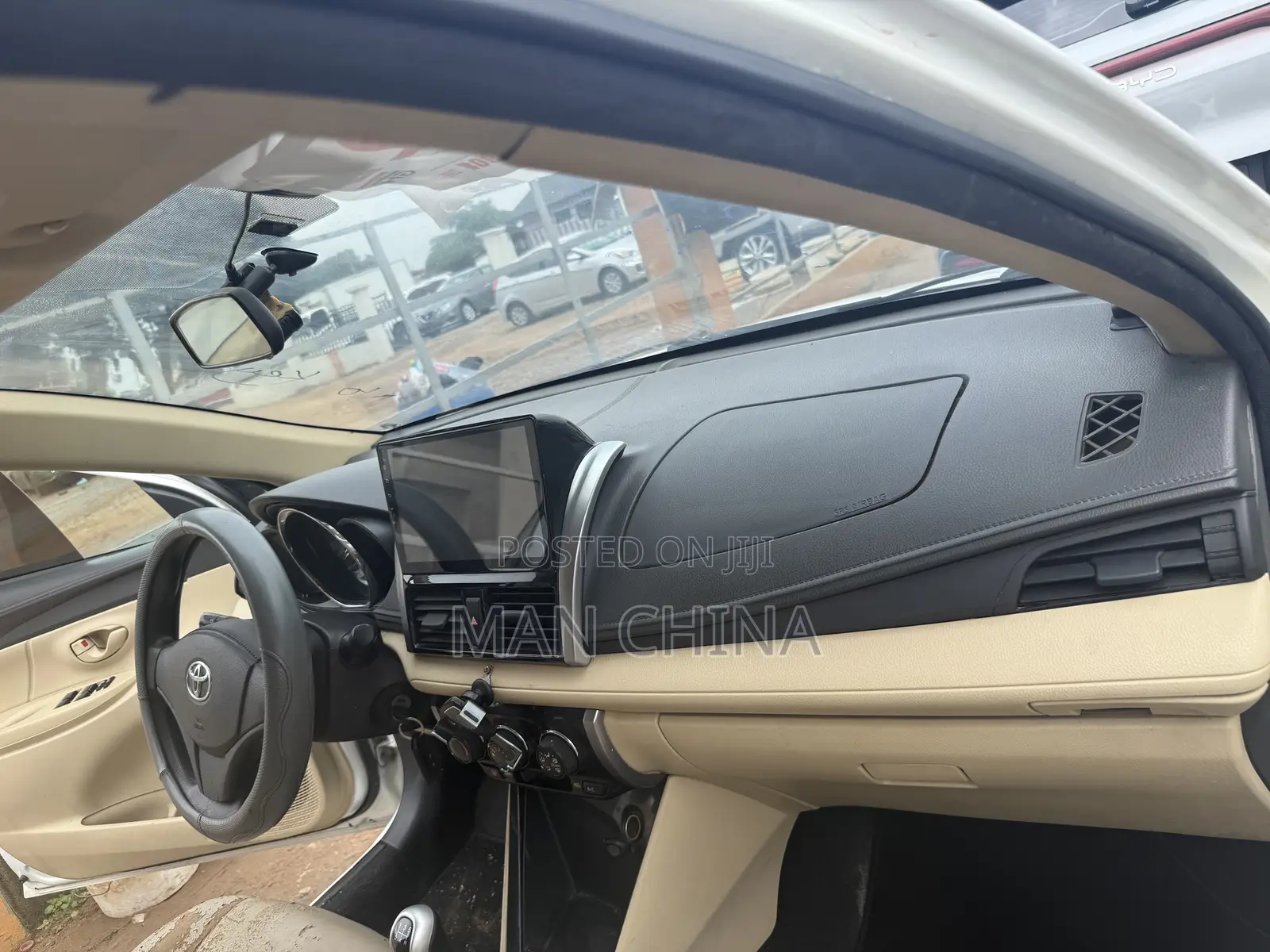 Toyota Yaris 2015 White