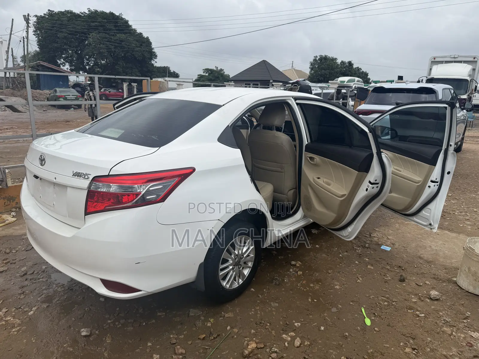 Toyota Yaris 2015 White