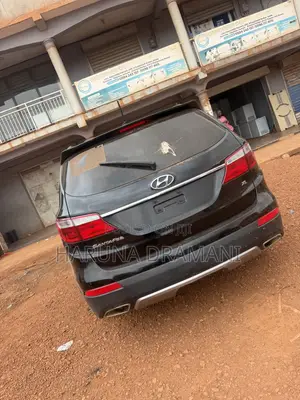 Hyundai Santa Fe SE AWD 2016 Black