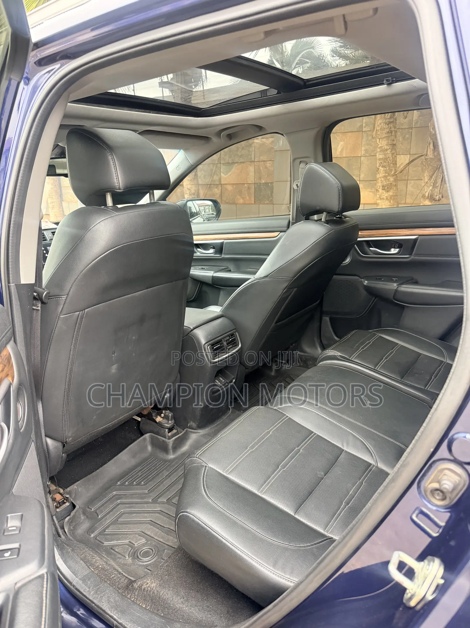 Honda CR-V Touring AWD 2020 Blue