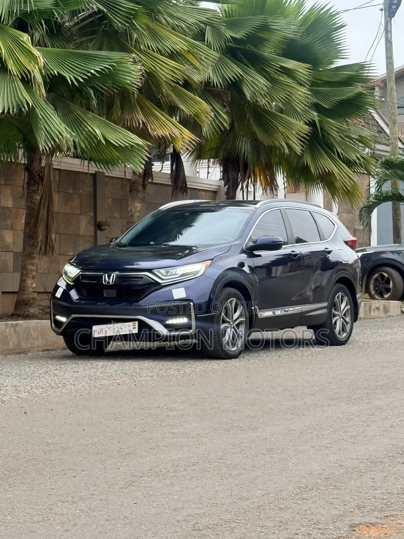 Honda CR-V Touring AWD 2020 Blue