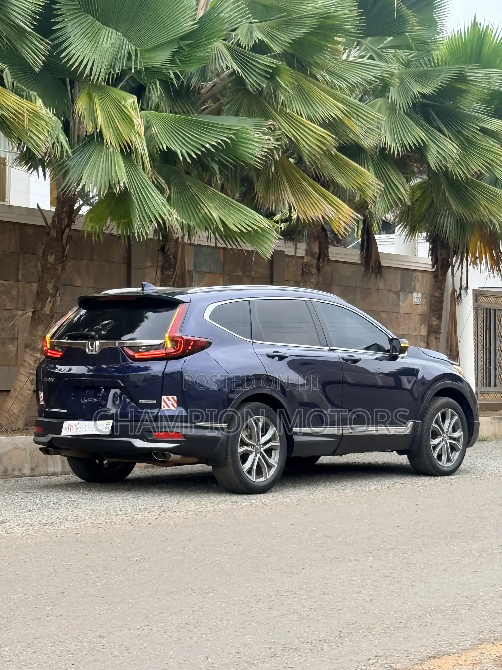Honda CR-V Touring AWD 2020 Blue