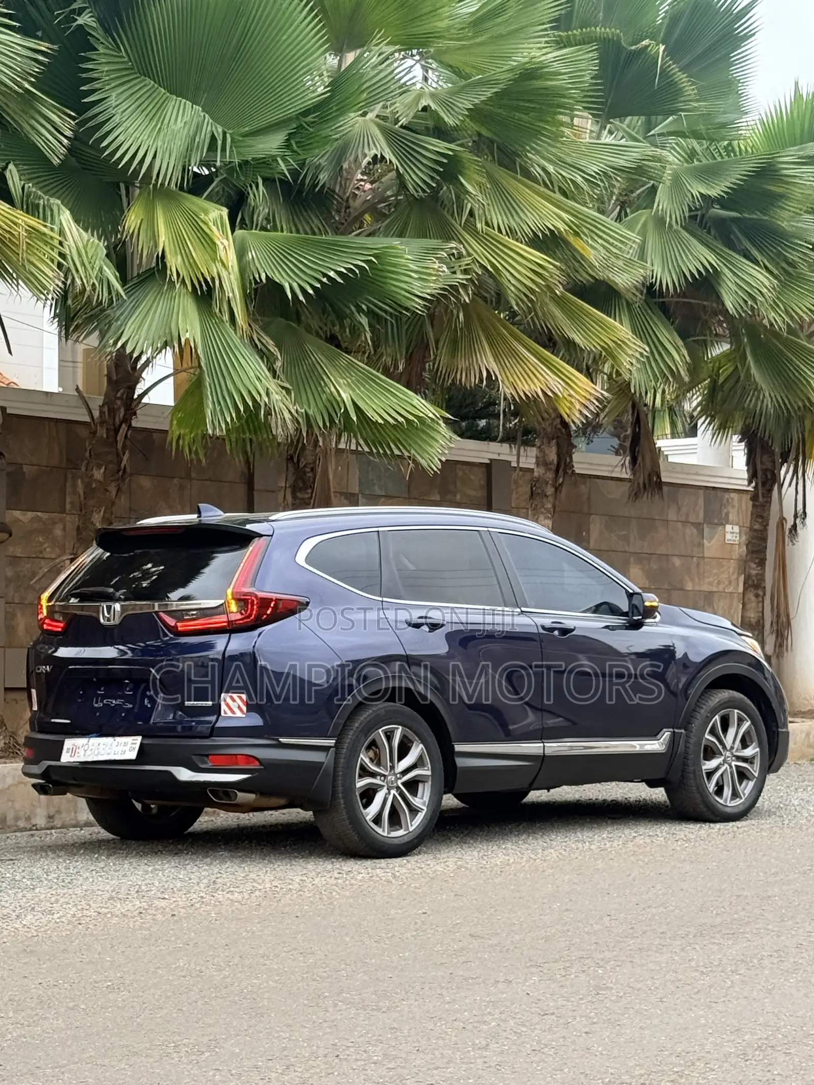 Honda CR-V Touring AWD 2020 Blue