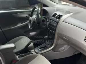 Toyota Corolla S 4dr Sedan (1.8L 4cyl 4A) 2012 Silver