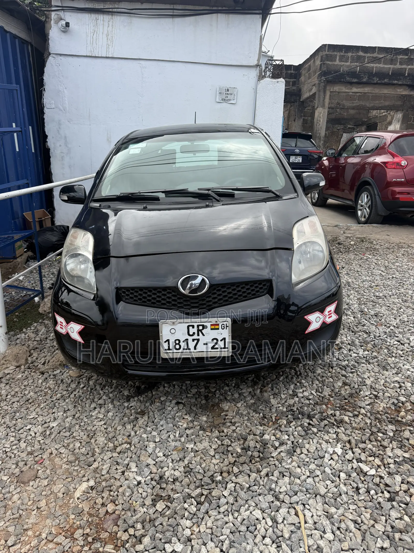 Toyota Vitz 1.3 AWD 5dr 2010 Black