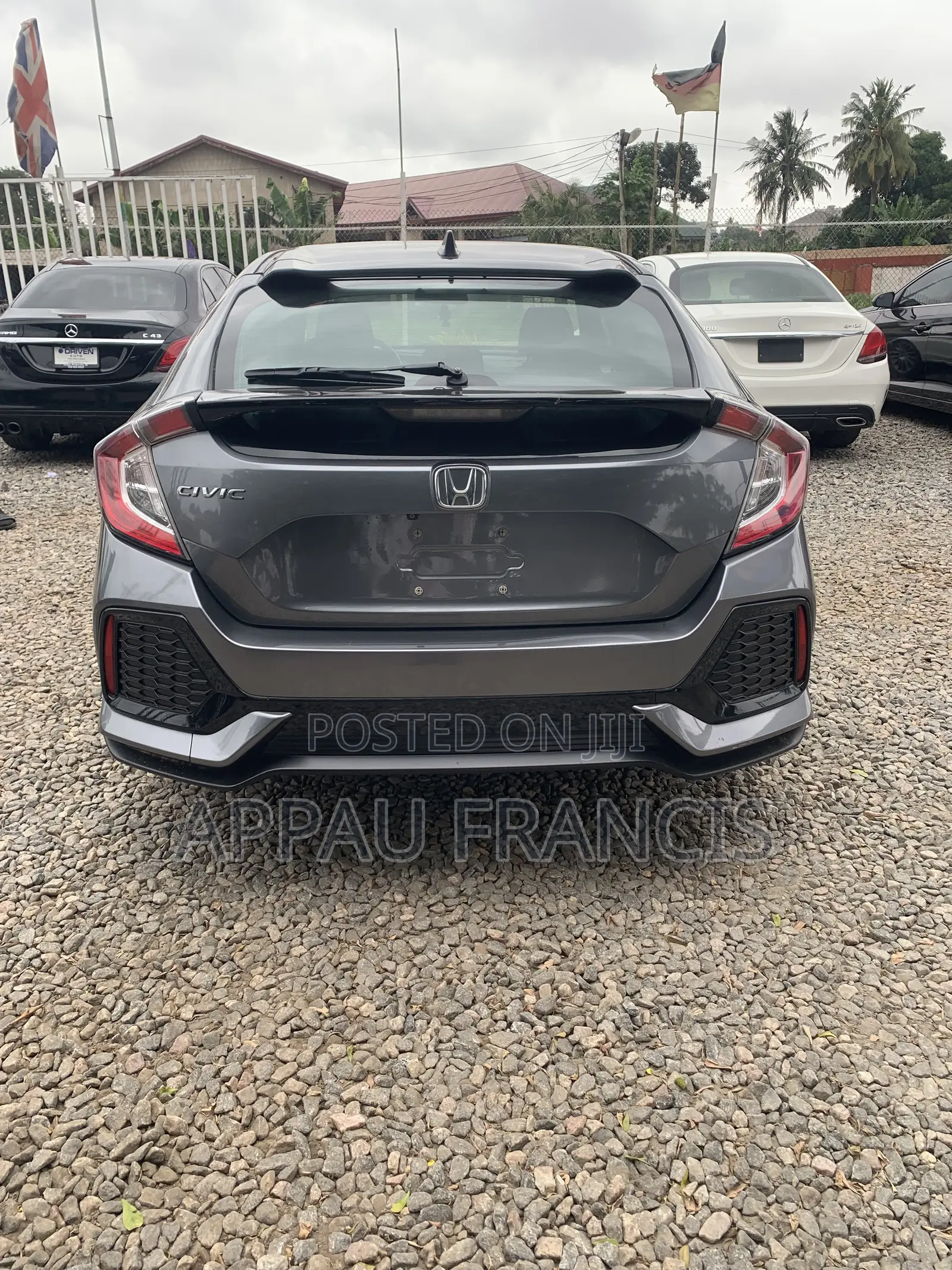 Honda Civic EX Hatchback 2018 Gray