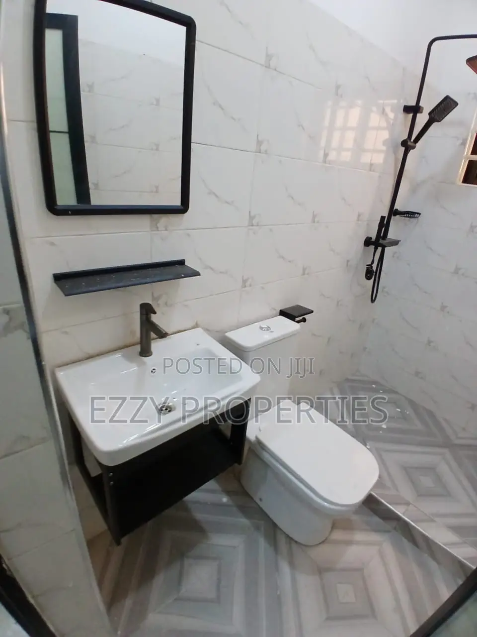 1bdrm Apartment in School Junction for rent