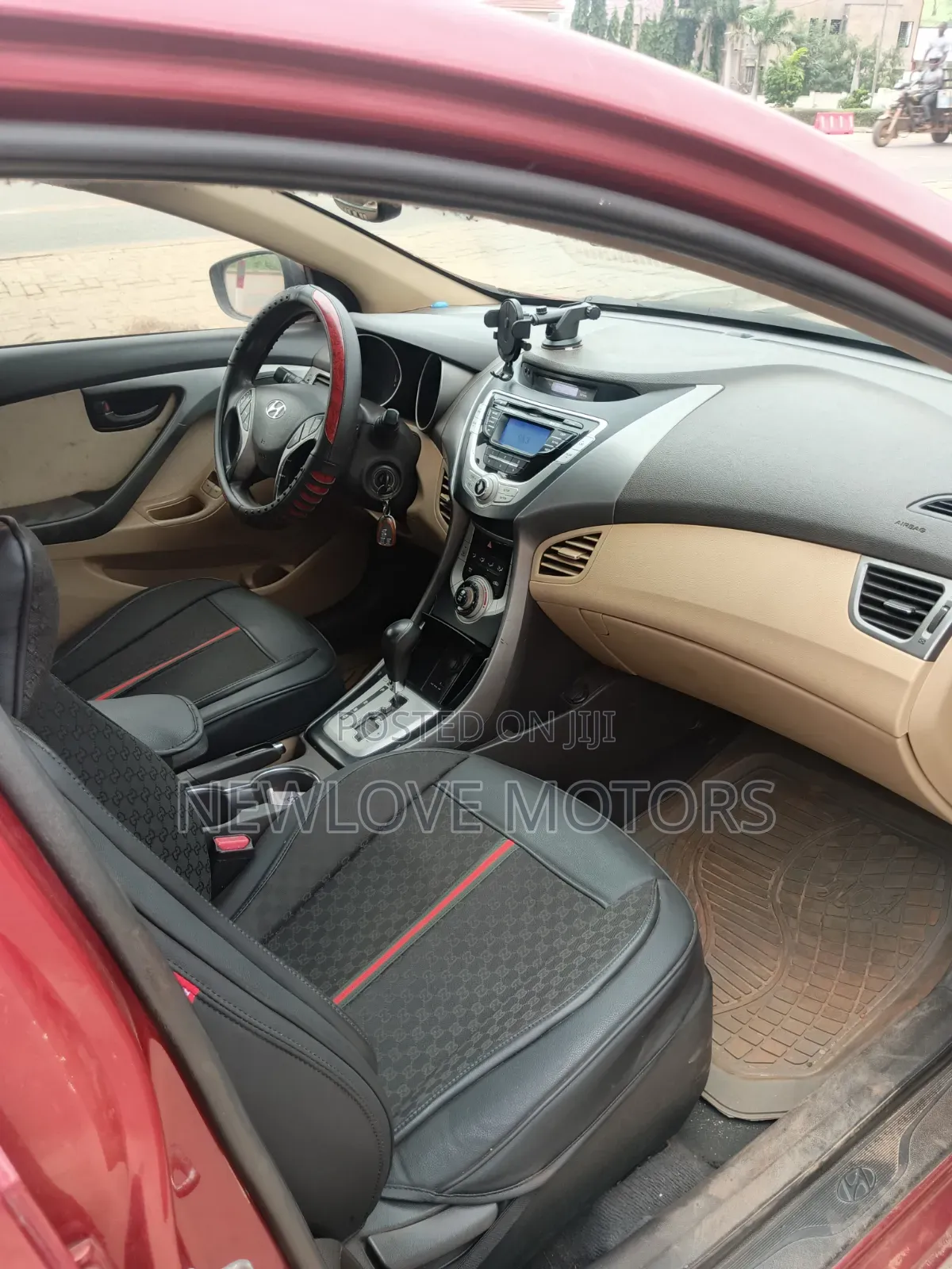 Hyundai Elantra 2013 Red