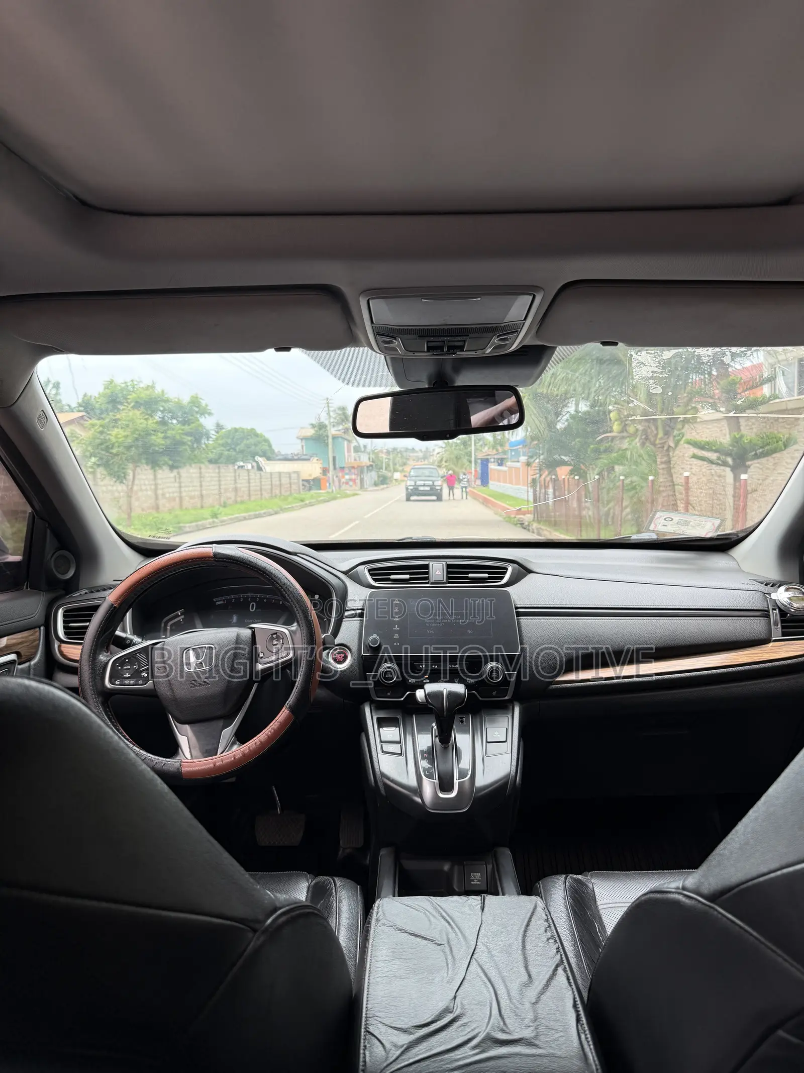 Honda CR-V Touring AWD 2018 Gray