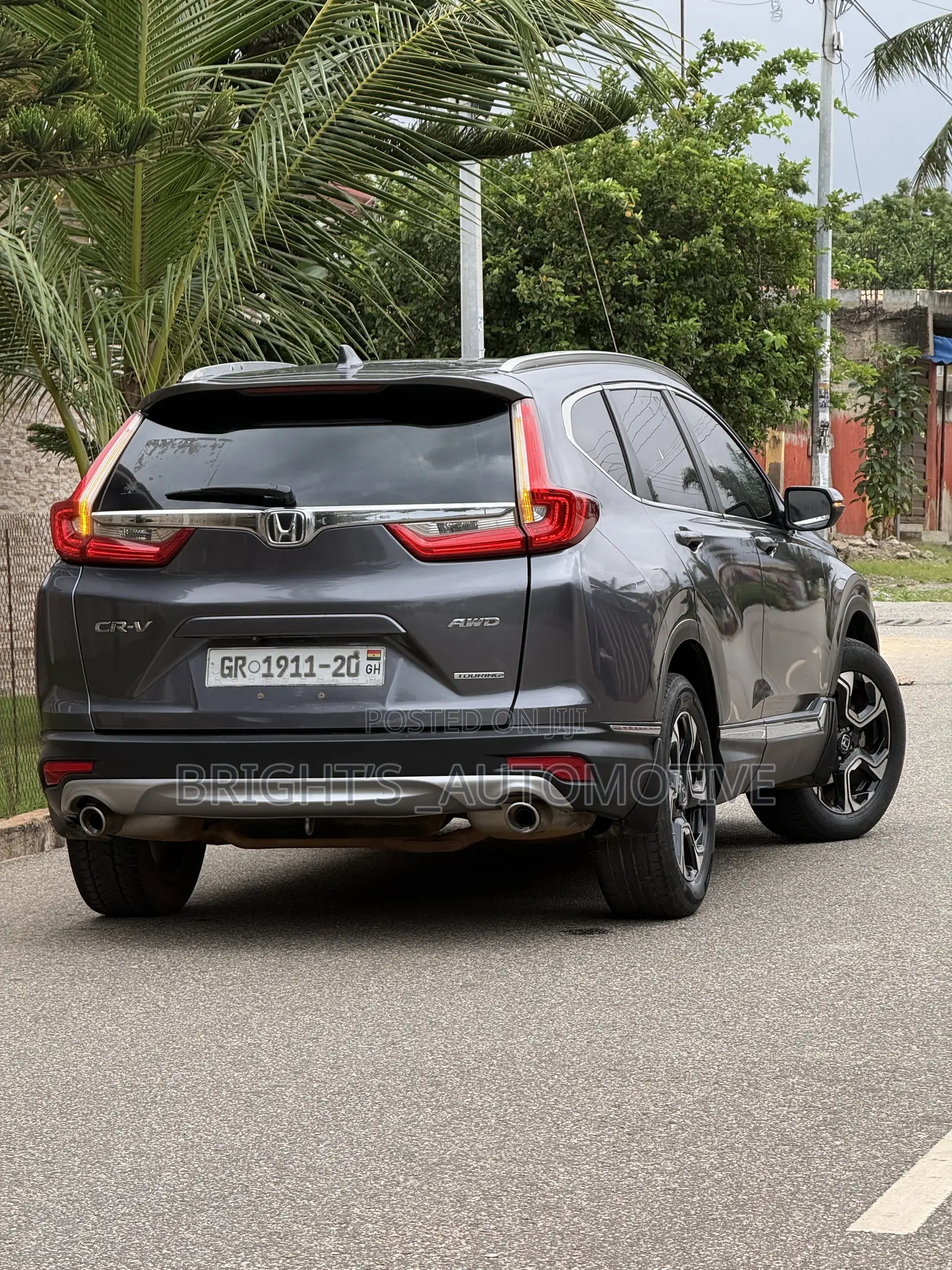 Honda CR-V Touring AWD 2018 Gray