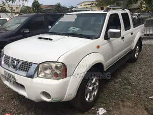 Nissan Hardbody 2020 White