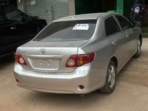 Toyota Corolla S 4dr Sedan (1.8L 4cyl 4A) 2012 Silver
