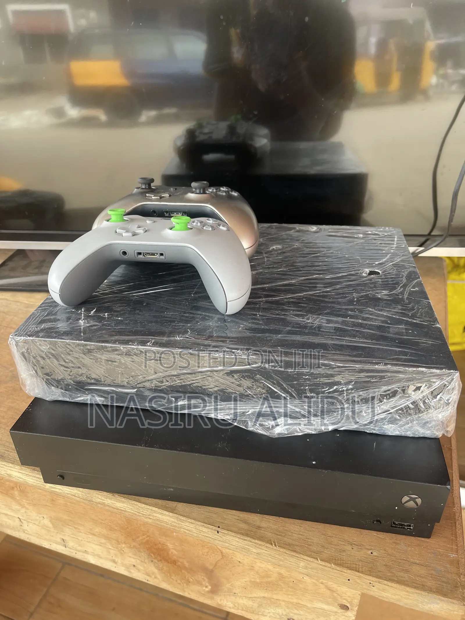 Xbox One X UHD With 20 Plus Games,FOREIGN USE