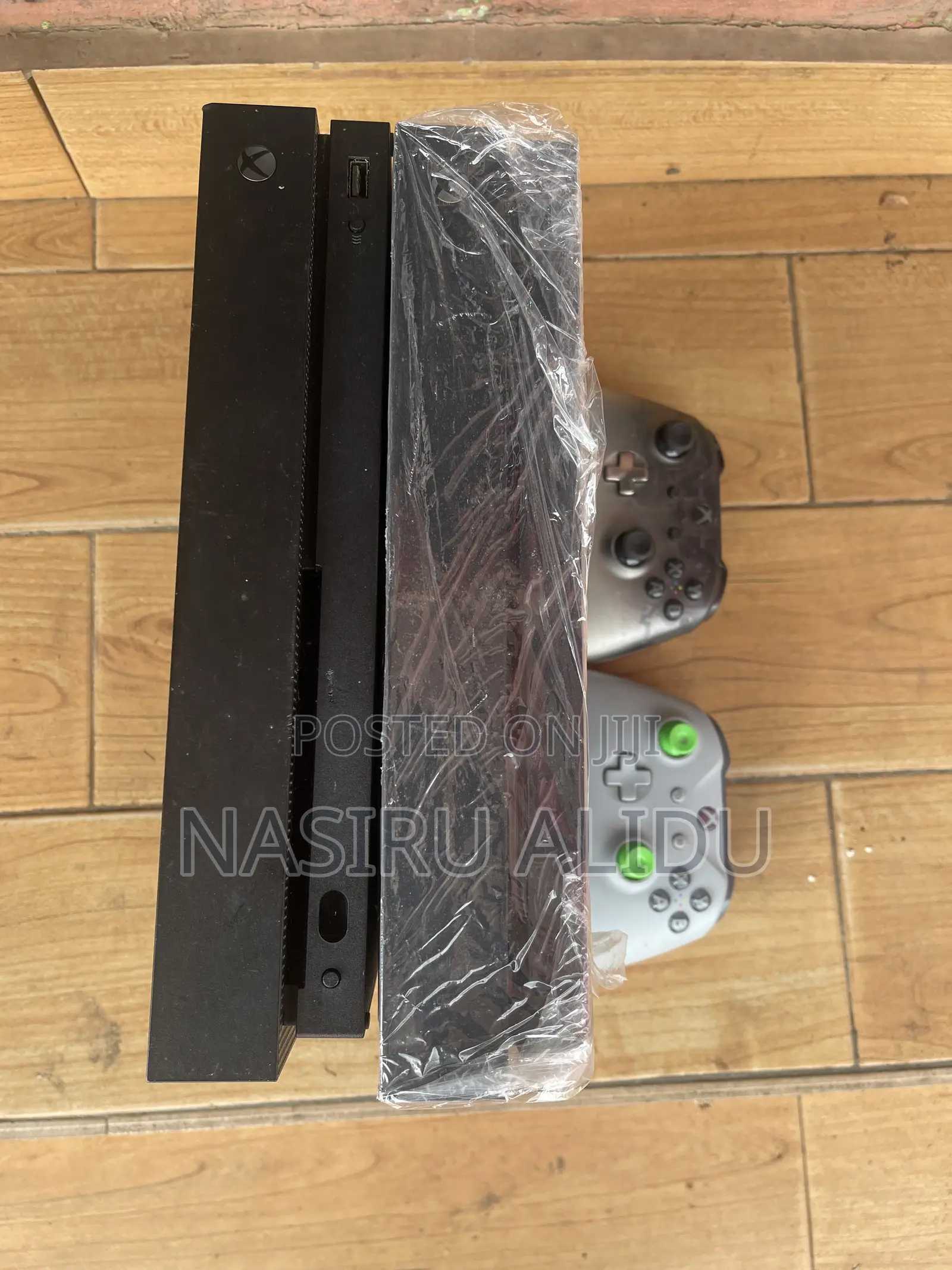 Xbox One X UHD With 20 Plus Games,FOREIGN USE
