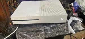 Xbox One X UHD With 20 Plus Games,FOREIGN USE