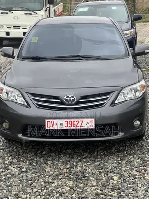 Toyota Corolla 2012 Gray