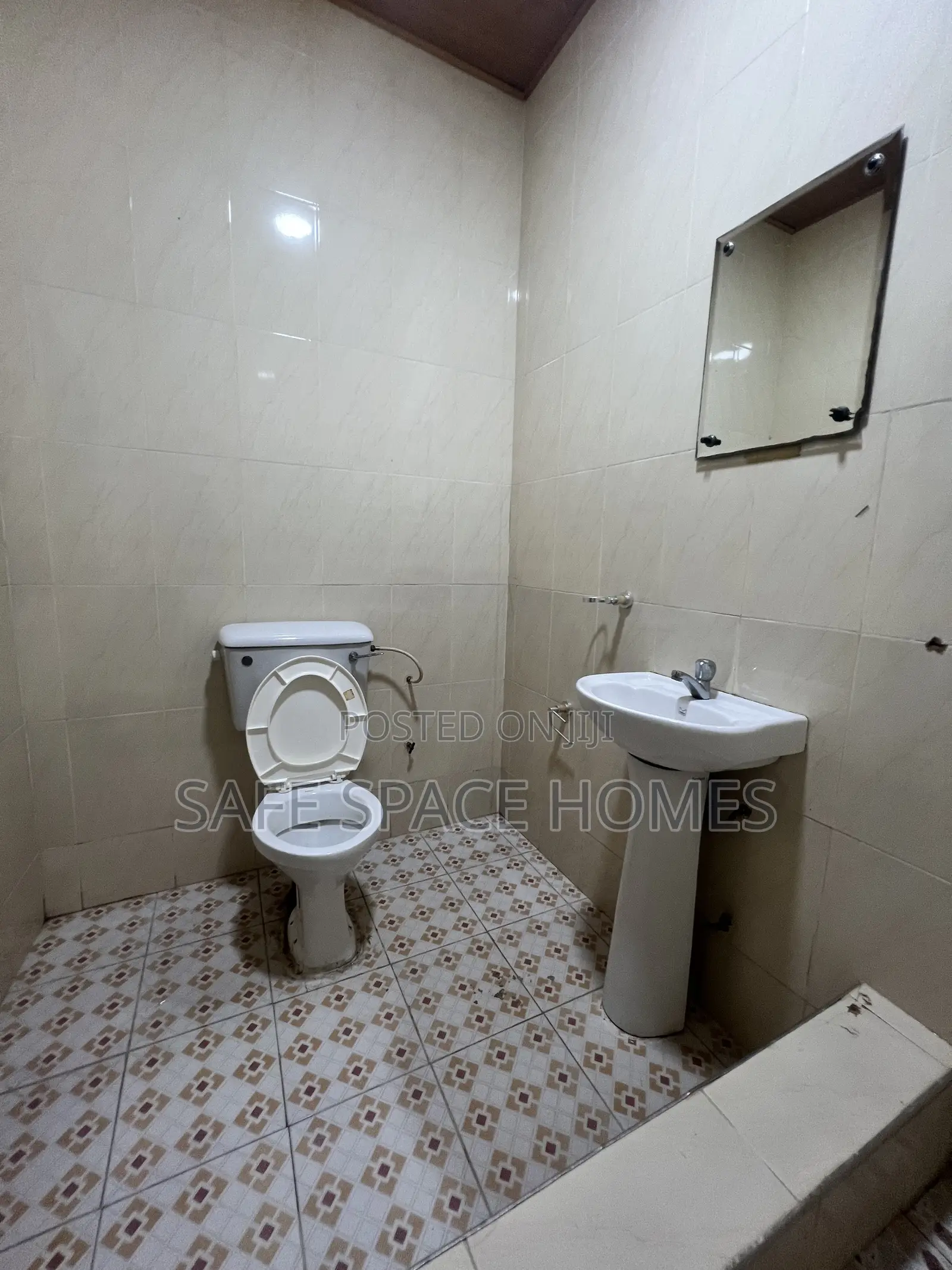 1bdrm Apartment in Burma Camp for rent