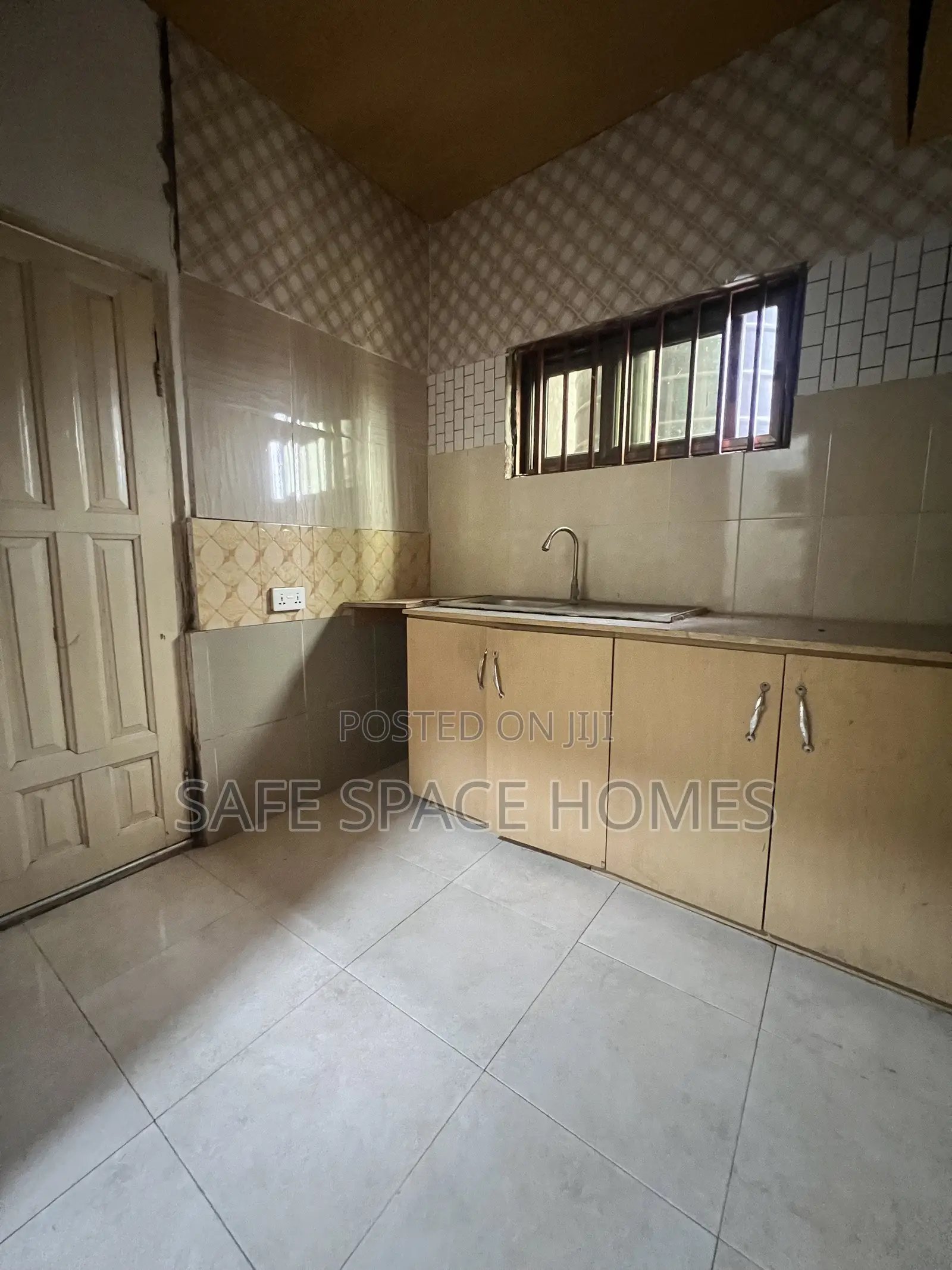 1bdrm Apartment in Burma Camp for rent