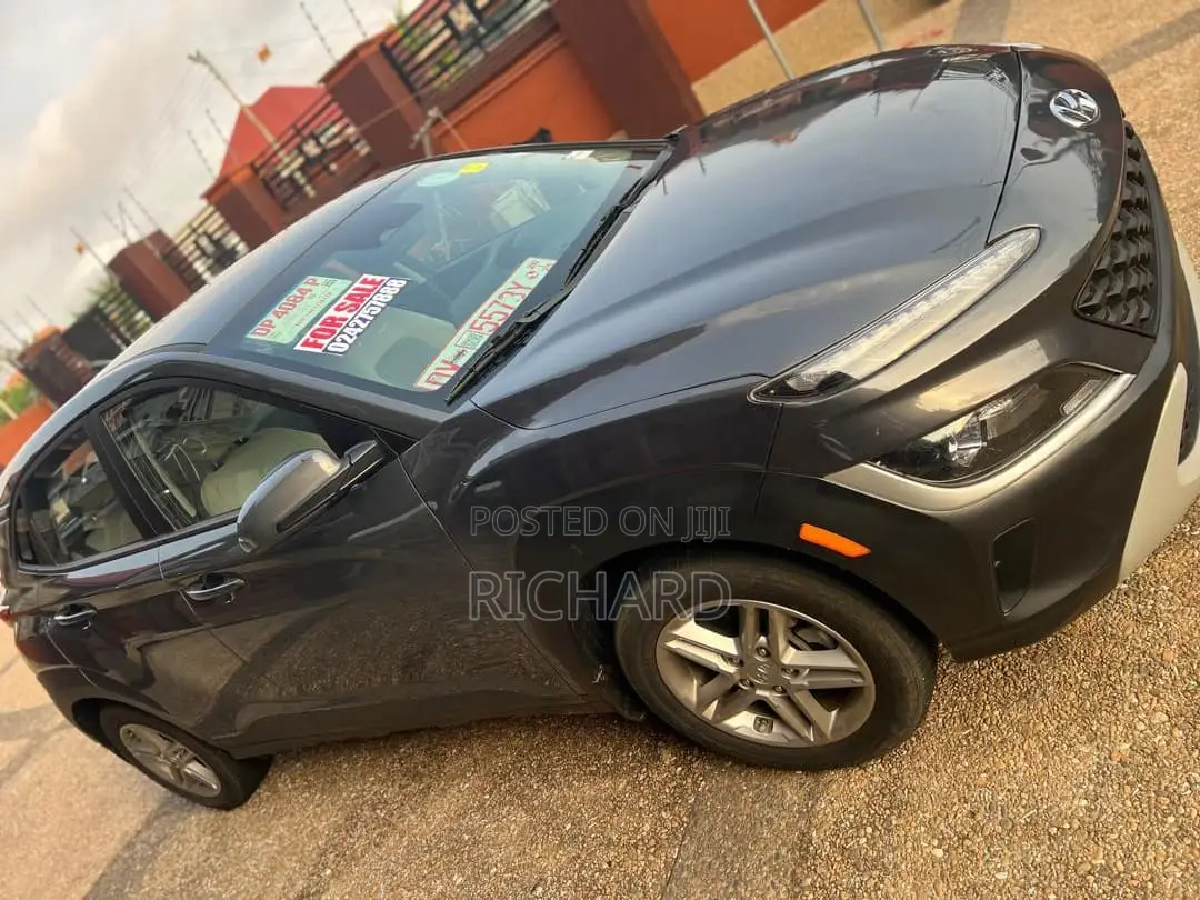 Hyundai Kona SEL 2023 Gray