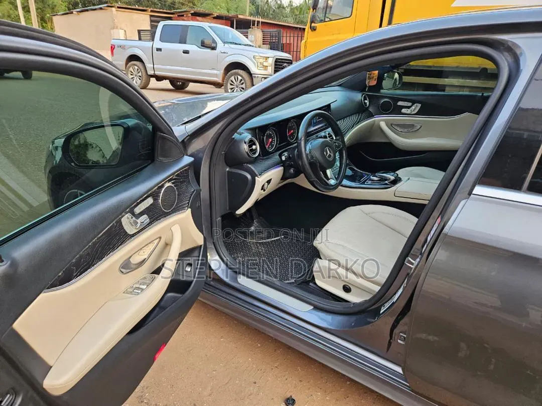 Mercedes-Benz E300 2017 Gray