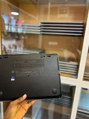 Laptop HP EliteBook 840 G3 8GB Intel Core i5 SSD 256GB