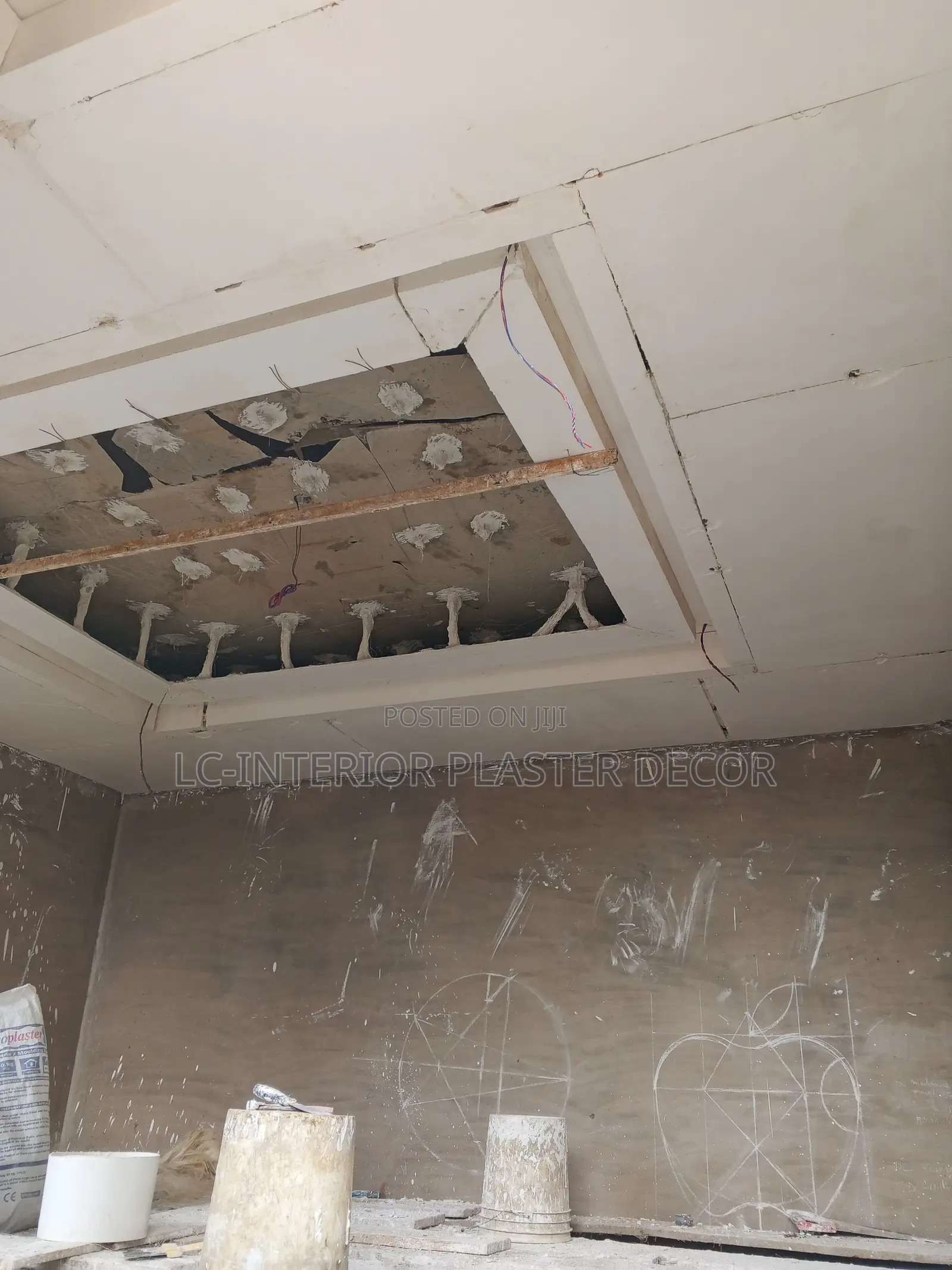 ACCRA/KUMASI POP DESIGNS/ Ceiling Wall Décoration