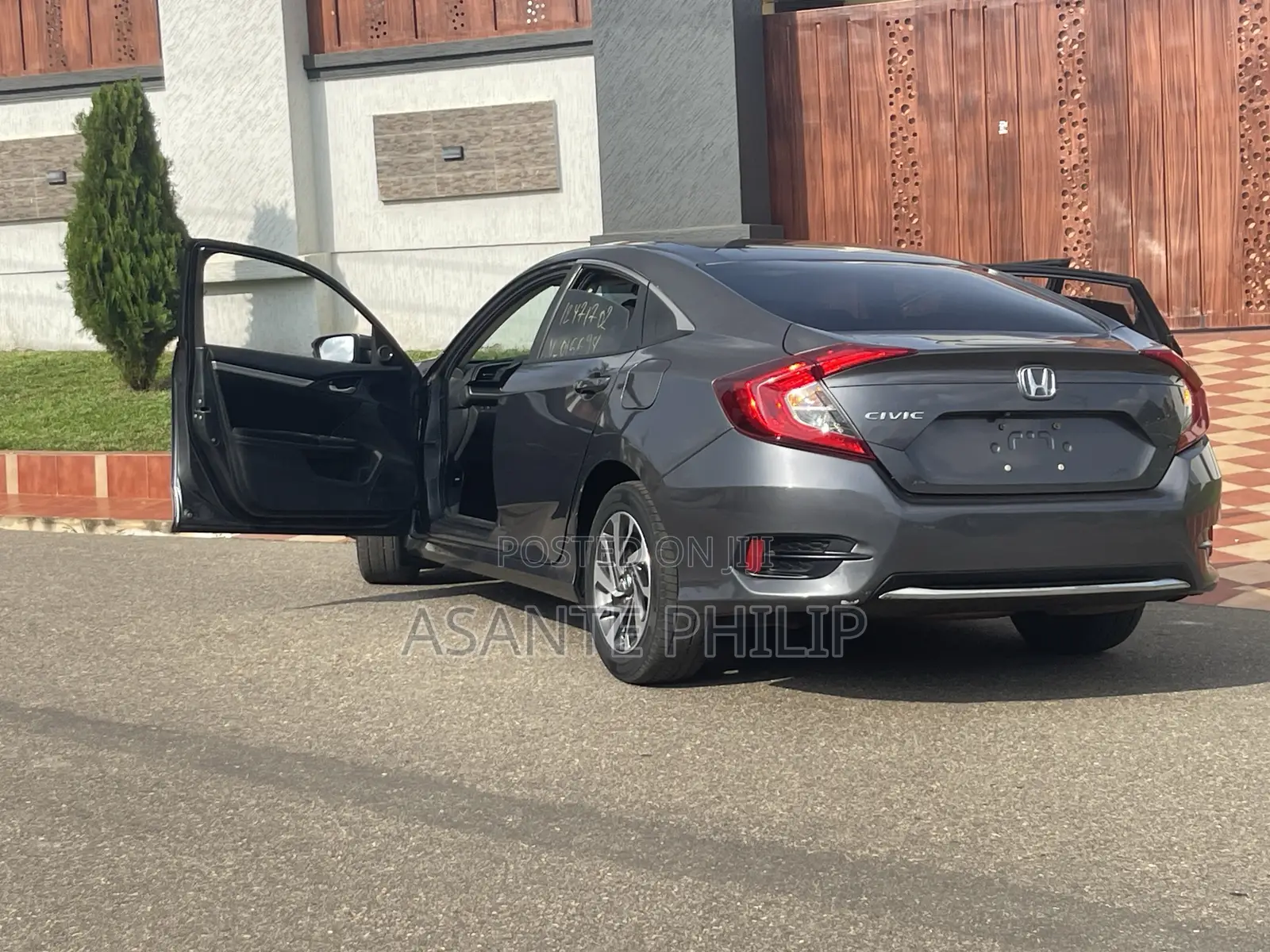 Honda Civic EX-L Sedan 2019 Gray