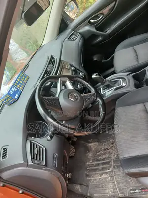 Nissan Rogue SV FWD 2020 Orange