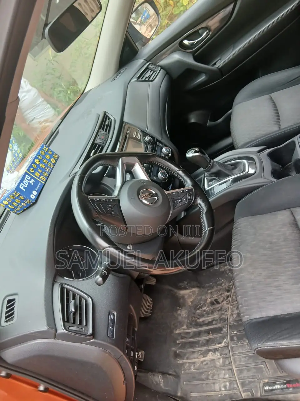 Nissan Rogue SV FWD 2020 Orange