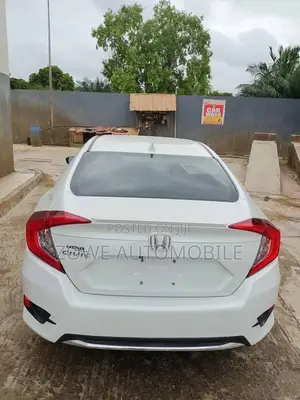 Honda Civic EX Sedan 2019 White
