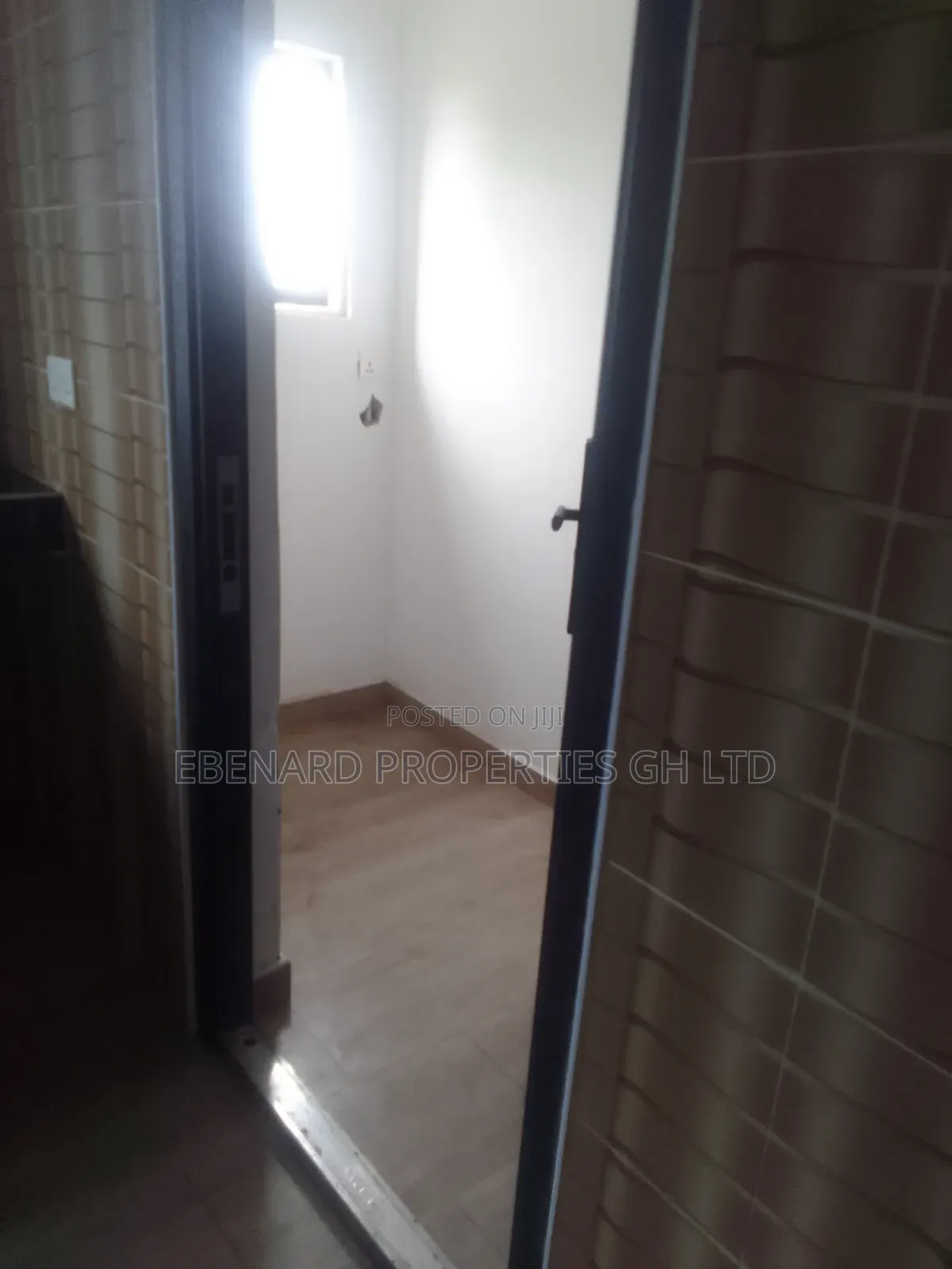 2bdrm Apartment in Ebenard Properties, Baatsona Total for rent